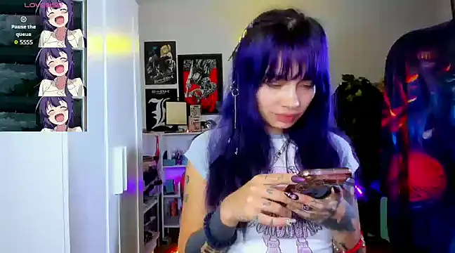 Snapshot of _sakae_ chatting on February 5, 2025, 5:20 am  sakae  online show from February 5, 2025, 5:20 am