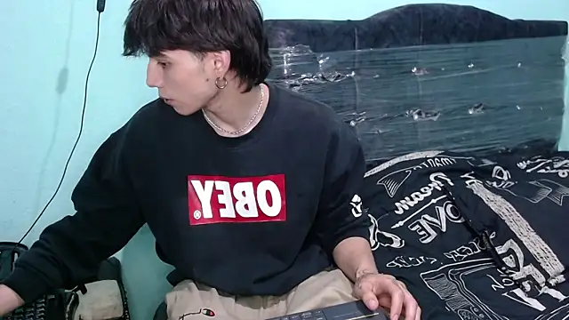 pervertsteens3 online show from October 14, 2025, 7:20 am