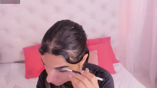 anchela-garcia1 online show from September 19, 2025, 12:20 pm