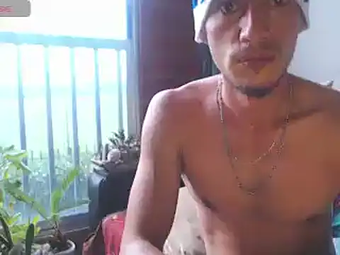 Snapshot of roystonee10 chatting on December 24, 2024, 11:28 am roystonee10 online show from December 24, 2024, 11:28 am