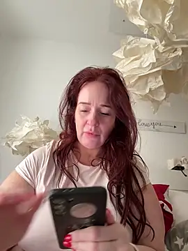 Engel mia online show from December 5, 2025, 10:14 am