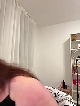 Engel mia online show from March 27, 2026, 10:43 pm