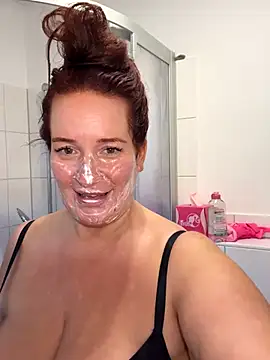 Engel mia online show from October 15, 2025, 12:02 pm