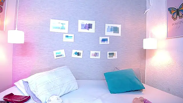 Snapshot of College_whore chatting on February 21, 2025, 1:55 pm College whore online show from February 21, 2025, 1:55 pm