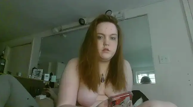 Snapshot of bree4205 chatting on February 4, 2025, 9:41 pm bree4205 online show from February 4, 2025, 9:41 pm