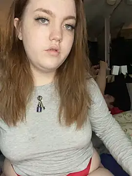 Snapshot of bree4205 chatting on December 25, 2024, 6:31 am bree4205 online show from December 25, 2024, 6:31 am