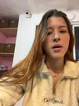 ally sunn  online show from April 16, 2026, 12:33 am