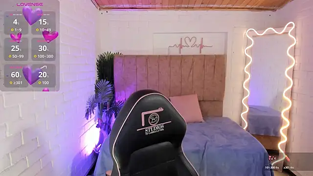 penelope tay1 online show from November 15, 2025, 3:21 am