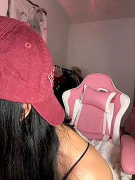 Emily-14 online show from October 29, 2025, 4:00 am