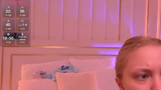 DorisHell online show from September 9, 2025, 6:17 pm