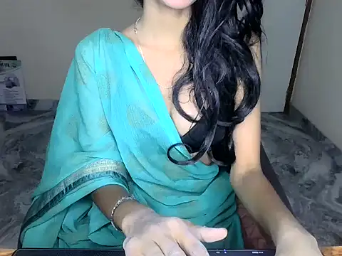 Snapshot of kritikadoll chatting on November 12, 2025, 7:34 am kritikadoll online show from November 12, 2025, 7:34 am