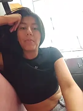 CarlaAlvez online show from March 30, 2026, 10:00 pm