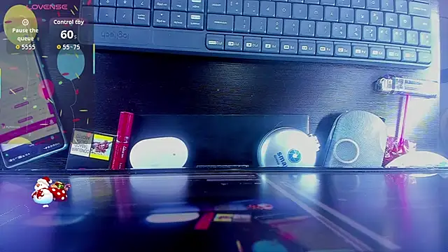 Snapshot of _lara1 chatting on March 5, 2026, 7:43 pm lara1 online show from March 5, 2026, 7:43 pm