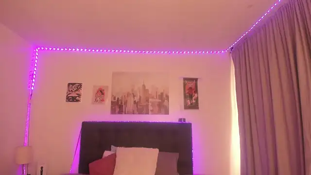  lara1 online show from December 16, 2025, 7:29 pm