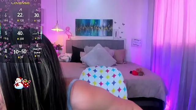 Snapshot of _lara1 chatting on April 1, 2026, 7:33 pm lara1 online show from April 1, 2026, 7:33 pm