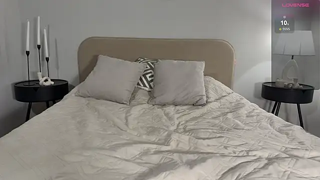 Snapshot of BestModelsDuo chatting on February 8, 2026, 7:11 pm BestModelsDuo online show from February 8, 2026, 7:11 pm