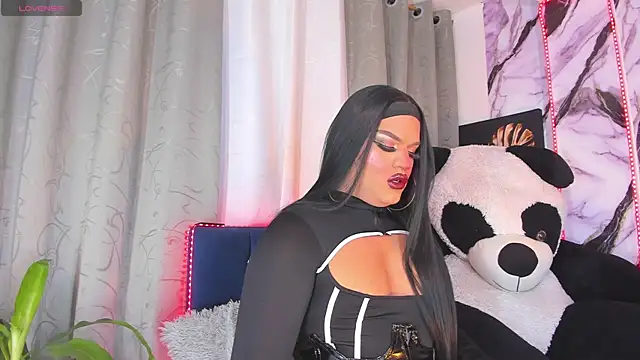Snapshot of Missisabella_ chatting on June 26, 2026, 12:27 am Missisabella online show from June 26, 2026, 12:27 am