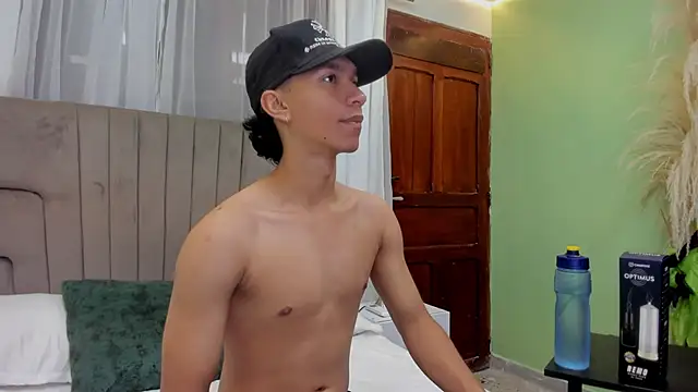 ricky backus online show from November 20, 2025, 11:44 am