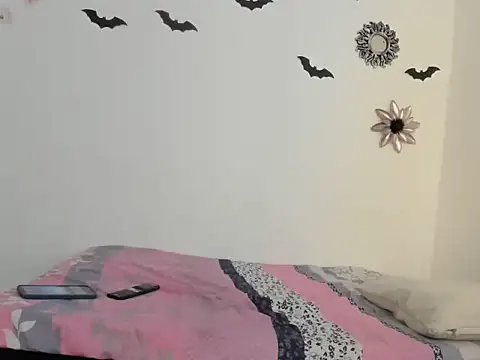 TU BEBE18 online show from January 27, 2025, 5:37 pm