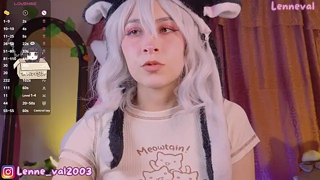 Snapshot of Lenneval1 chatting on November 13, 2025, 3:10 am Lenneval1 online show from November 13, 2025, 3:10 am