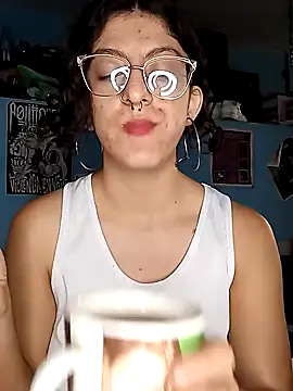 Snapshot of LoveElectra chatting on January 19, 2025, 2:06 pm LoveElectra online show from January 19, 2025, 2:06 pm