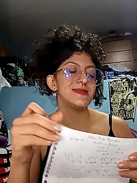 Snapshot of LoveElectra chatting on November 13, 2025, 9:30 pm LoveElectra online show from November 13, 2025, 9:30 pm