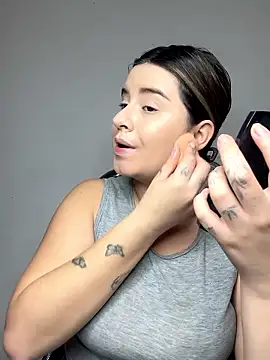 Snapshot of SaraBraun_ chatting on January 12, 2026, 5:31 pm SaraBraun online show from January 12, 2026, 5:31 pm