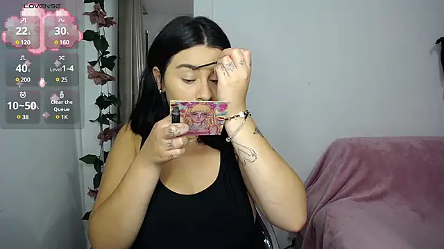 Snapshot of SaraBraun_ chatting on March 14, 2025, 1:13 pm SaraBraun online show from March 14, 2025, 1:13 pm