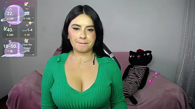 Snapshot of SaraBraun_ chatting on March 18, 2025, 7:55 pm SaraBraun online show from March 18, 2025, 7:55 pm