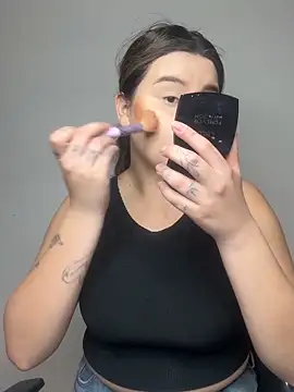 Snapshot of SaraBraun_ chatting on January 13, 2026, 5:28 pm SaraBraun online show from January 13, 2026, 5:28 pm