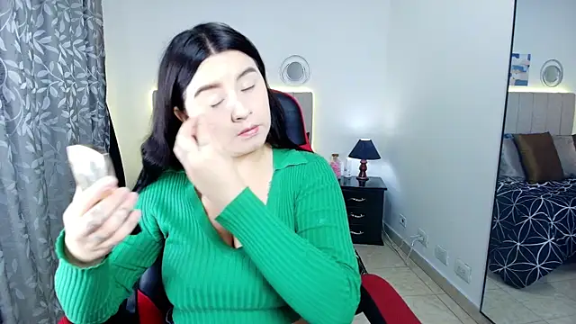 Snapshot of SaraBraun_ chatting on September 12, 2025, 1:11 pm SaraBraun online show from September 12, 2025, 1:11 pm