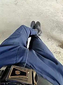 Snapshot of bananadick____ chatting on December 31, 2024, 8:48 am bananadick online show from December 31, 2024, 8:48 am