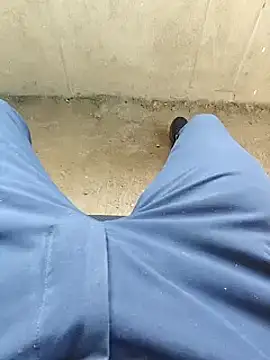 Snapshot of bananadick____ chatting on December 17, 2024, 8:45 am bananadick online show from December 17, 2024, 8:45 am