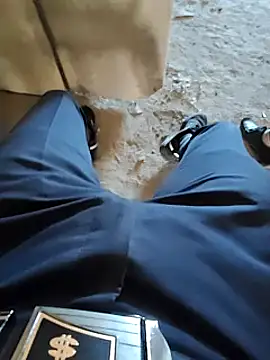 Snapshot of bananadick____ chatting on January 21, 2025, 8:52 am bananadick online show from January 21, 2025, 8:52 am