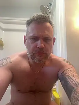 TwoFarty240 online show from May 17, 2026, 2:50 pm