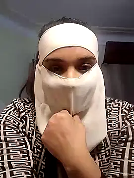 Snapshot of Loloalgamda chatting on January 18, 2025, 1:08 am Loloalgamda online show from January 18, 2025, 1:08 am