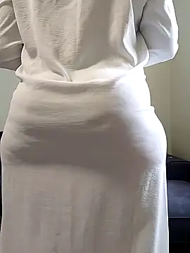 Snapshot of Loloalgamda chatting on February 6, 2025, 12:48 pm Loloalgamda online show from February 6, 2025, 12:48 pm