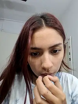 Jazmin-Cerezita online show from September 14, 2025, 9:15 pm