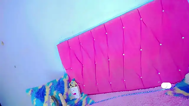 Theylor Rouse online show from October 16, 2025, 8:22 am