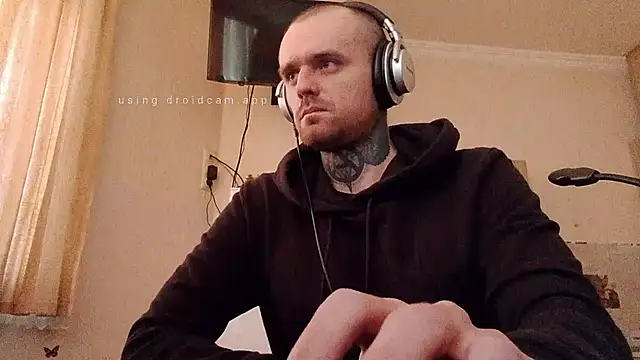 Snapshot of HappyZebra13 chatting on March 5, 2025, 11:06 am HappyZebra13 online show from March 5, 2025, 11:06 am