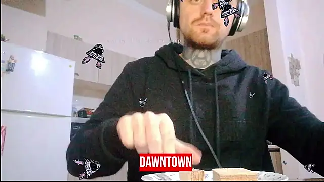 Snapshot of HappyZebra13 chatting on February 19, 2025, 6:21 pm HappyZebra13 online show from February 19, 2025, 6:21 pm