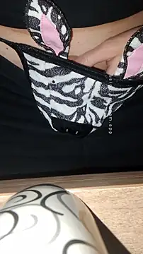 Snapshot of HappyZebra13 chatting on January 12, 2025, 1:53 am HappyZebra13 online show from January 12, 2025, 1:53 am