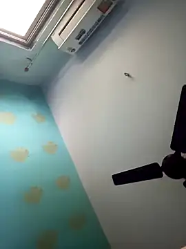 Smarterboytravel online show from January 7, 2025, 7:52 am