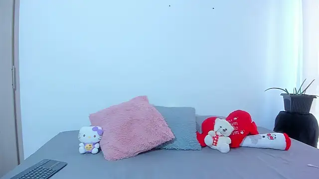 Liah ferrer online show from December 25, 2024, 8:39 pm