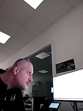 Husoban online show from December 4, 2025, 5:01 pm