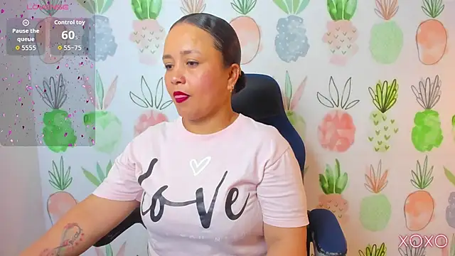 Snapshot of linda_rios_ chatting on October 21, 2025, 7:13 pm linda rios online show from October 21, 2025, 7:13 pm