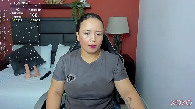 Snapshot of linda_rios_ chatting on December 19, 2025, 2:04 am linda rios online show from December 19, 2025, 2:04 am