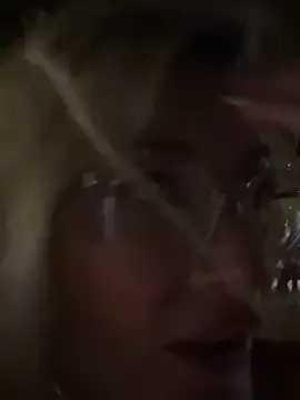 Snapshot of Englishhotwife4u chatting on January 2, 2025, 5:50 pm Englishhotwife4u online show from January 2, 2025, 5:50 pm