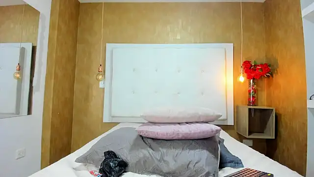 Milaspetite online show from January 16, 2026, 9:52 pm