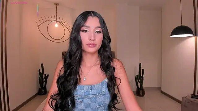 BellaCarteer  online show from April 6, 2026, 8:21 pm